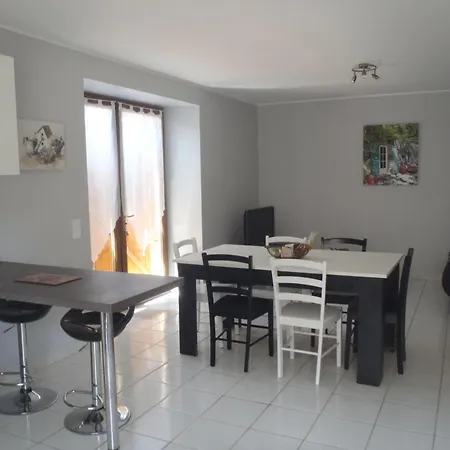 Feriehus Chez Santou *